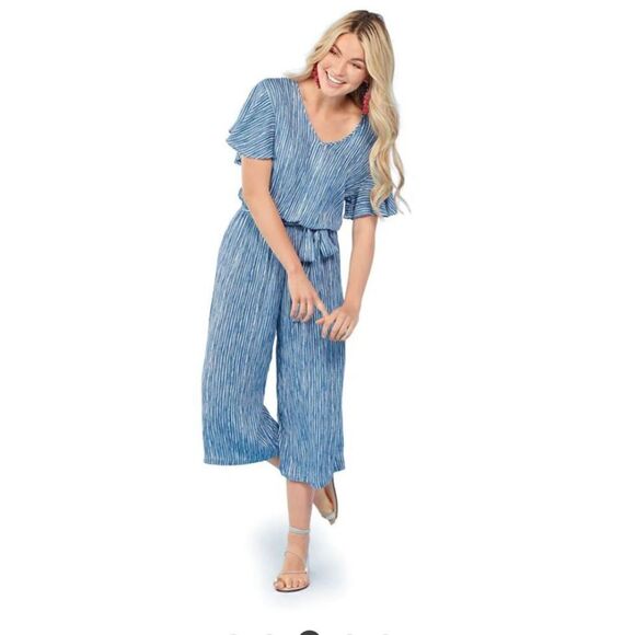 Mud Pie Rayon Striped Blue Jumpsuit Flutter Sleeves NWOT Size S - Picture 1 of 11